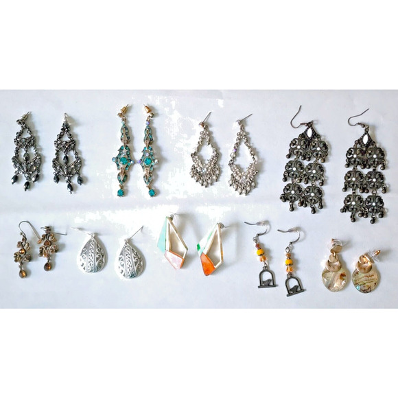 FASHION JEWELRY-DANGLY EARRINGS-Various Designs-Pierced Ears-LOT OF 9 SETS - Picture 3 of 12